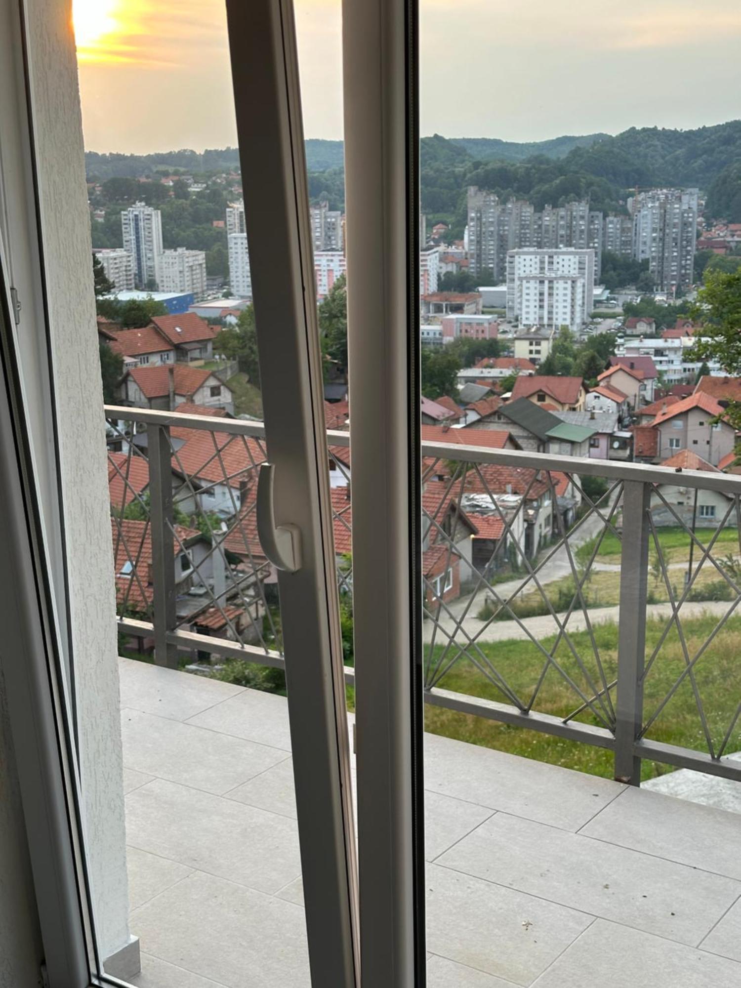 Mia * Tuzla